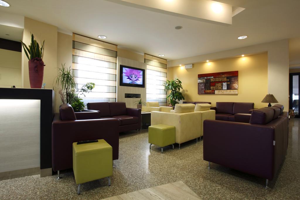 Hotel Gardenia Римини Экстерьер фото