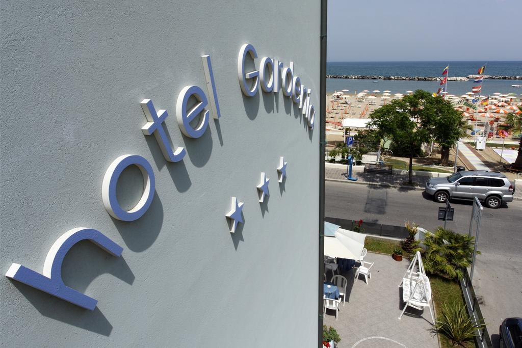 Hotel Gardenia Римини Экстерьер фото